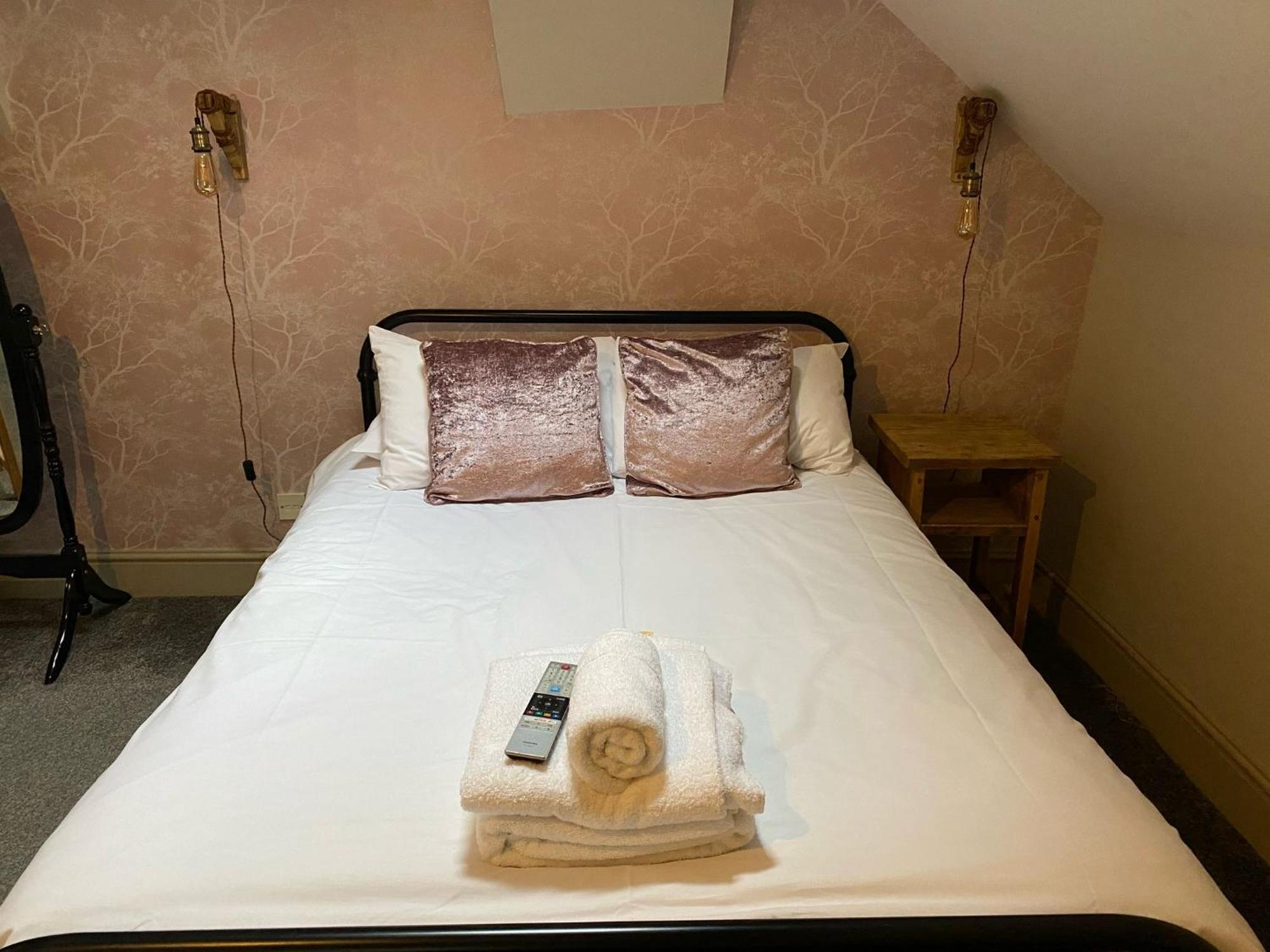 The Swan Taphouse Bed & Breakfast Ironbridge Dış mekan fotoğraf
