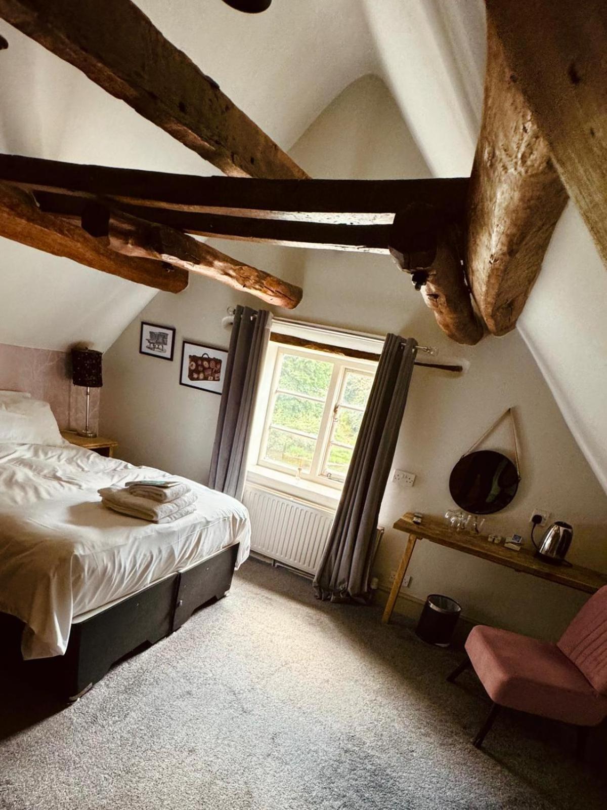 The Swan Taphouse Bed & Breakfast Ironbridge Dış mekan fotoğraf