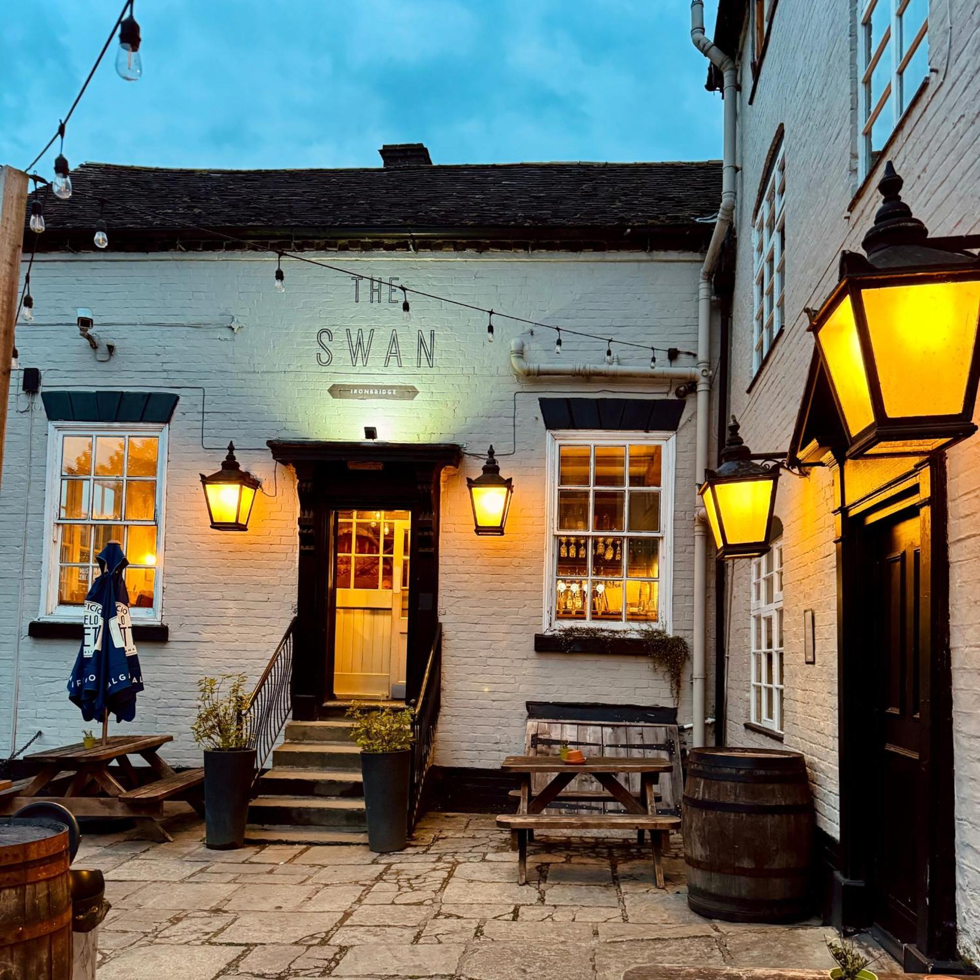 The Swan Taphouse Bed & Breakfast Ironbridge Dış mekan fotoğraf