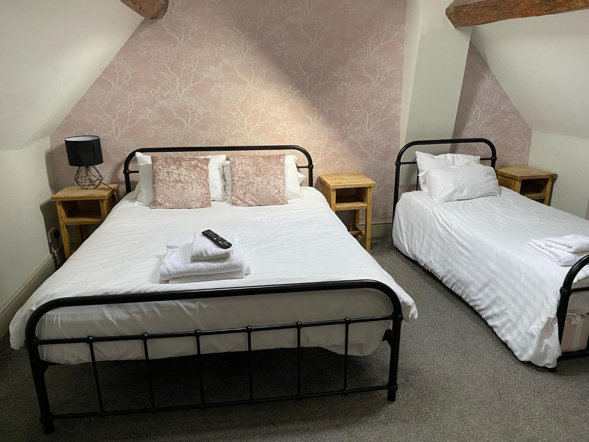 The Swan Taphouse Bed & Breakfast Ironbridge Dış mekan fotoğraf