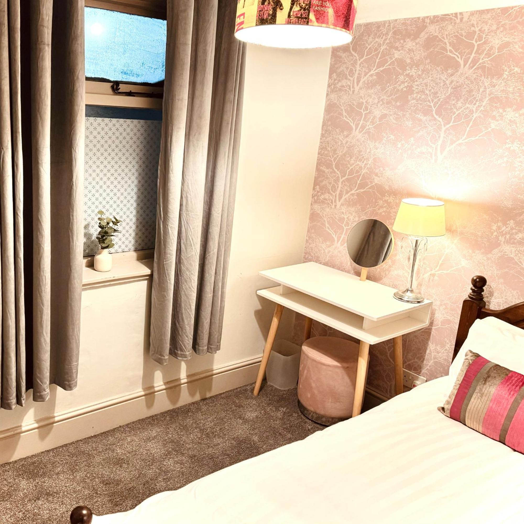 The Swan Taphouse Bed & Breakfast Ironbridge Dış mekan fotoğraf